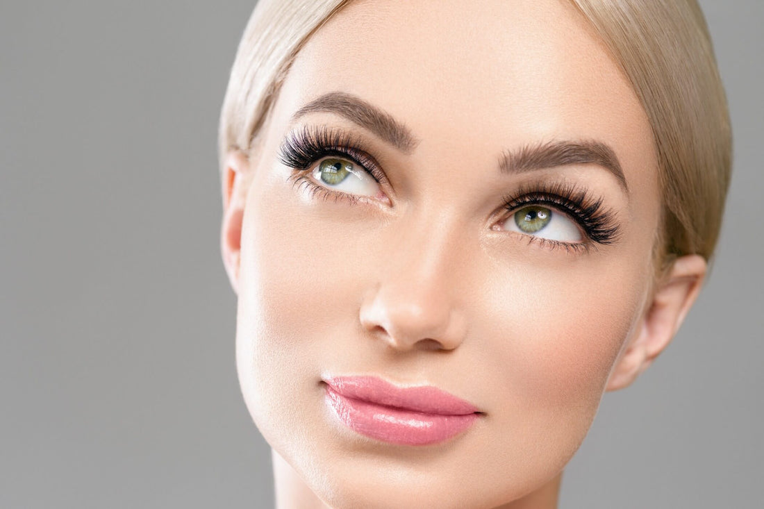 How To Apply Magnetic Eyelashes